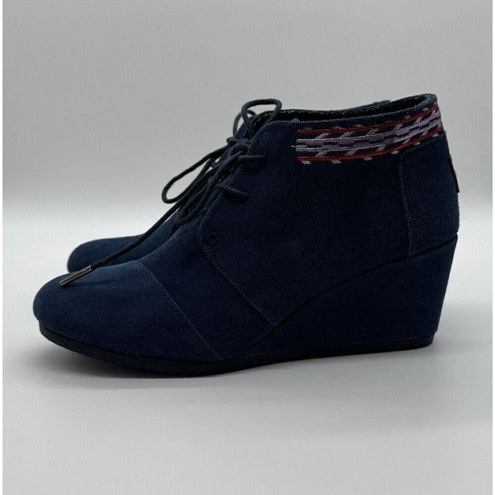 TOMS Womens Blue Suede Desert Wedge Ankle Booties Shoes Size 10 Embroidered